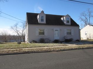 125 Martins Ln, Hamilton, NJ 08620
