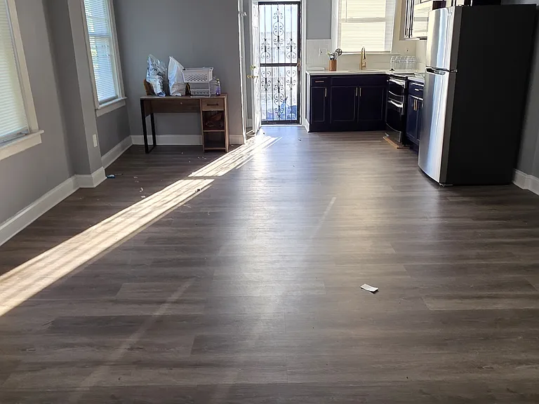 1200 N Potomac St — Photo 3
