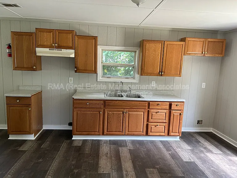 32A Plum St — Photo 3