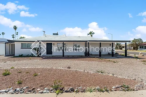 1923 E Vine Ave Photo 1