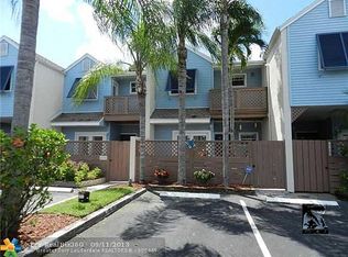 4758 S Hemingway Cir, Margate, FL 33063