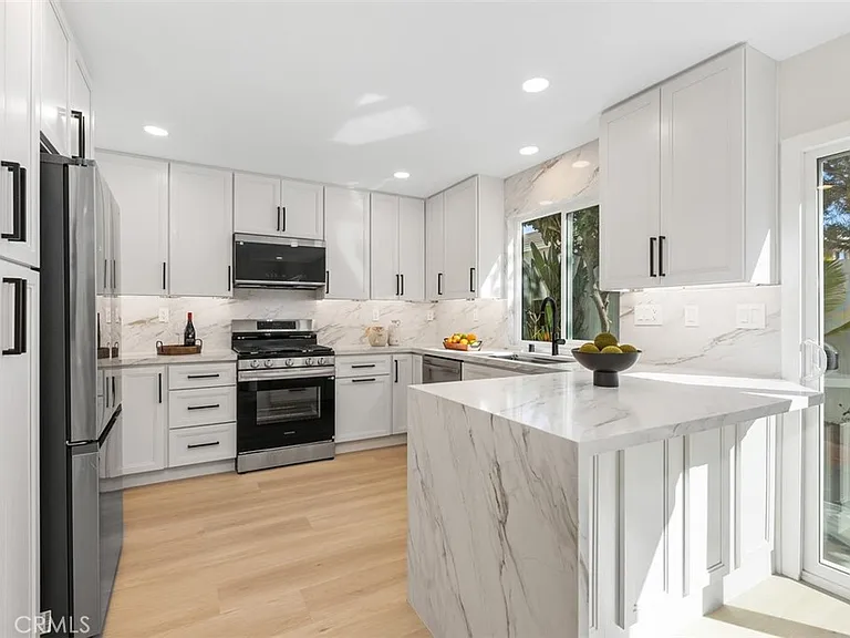5 Chatri Cir — Photo 10