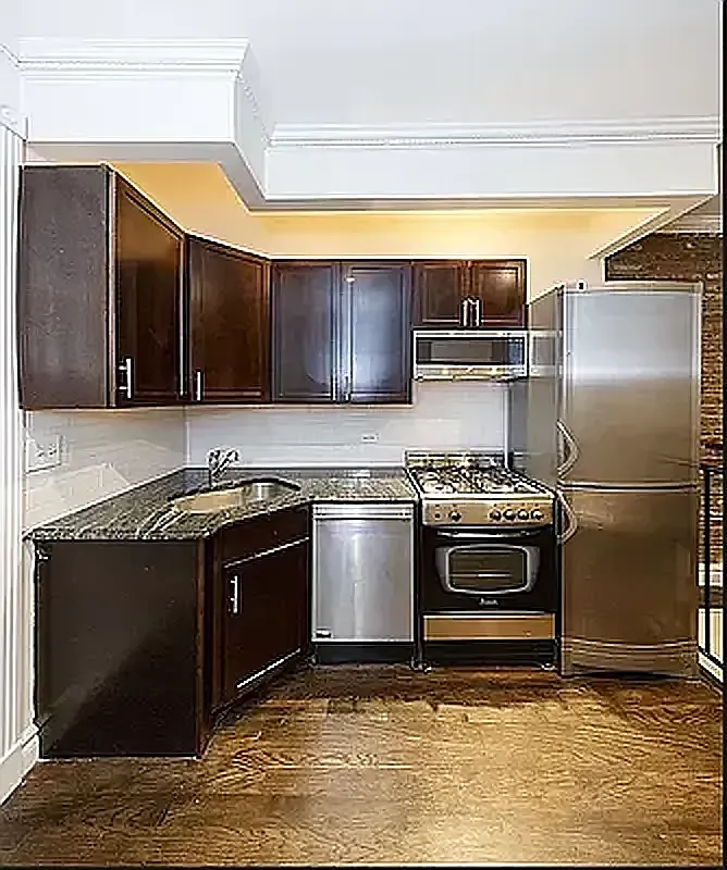322 East 74th Street — Photo 3