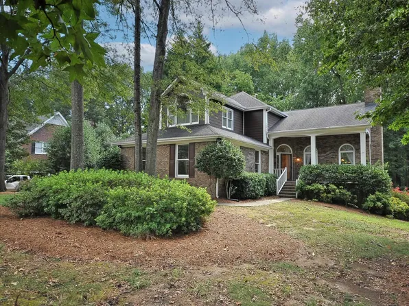 18 W Cranberry Ln, Greenville, SC 29615