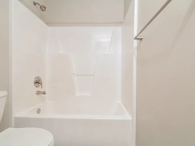 805 Wallridge Dr — Photo 16