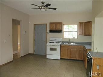 2nd image of 6824 Balson Ave