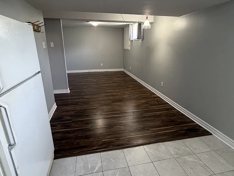 1199 Old Montreal Rd #B — Photo 8