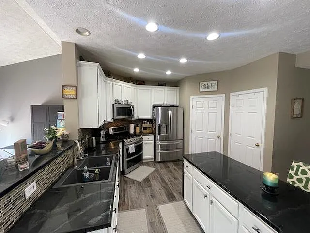 4542 Hearthstone Way — Photo 6