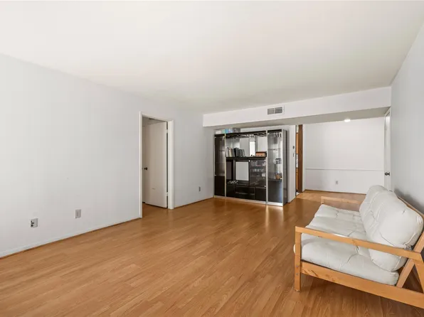 6606 De Moss Dr APT 208, Houston, TX 77074