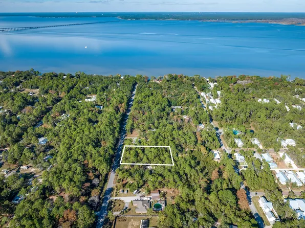 21 Oak Ave, Santa Rosa Beach, FL 32459