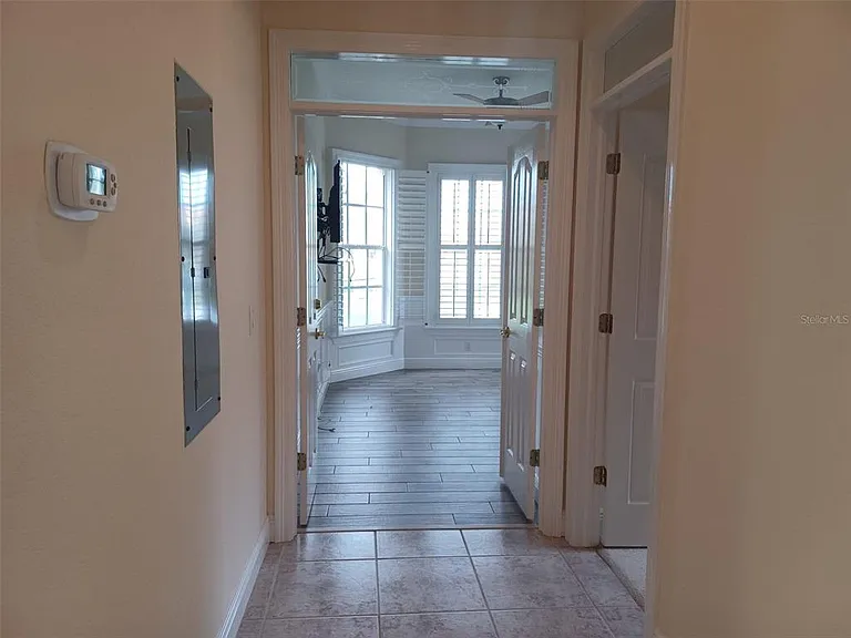 Sandpiper Ln S — Photo 4