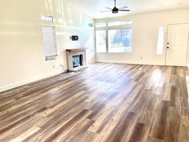25484 Knollwood Dr — Photo 2