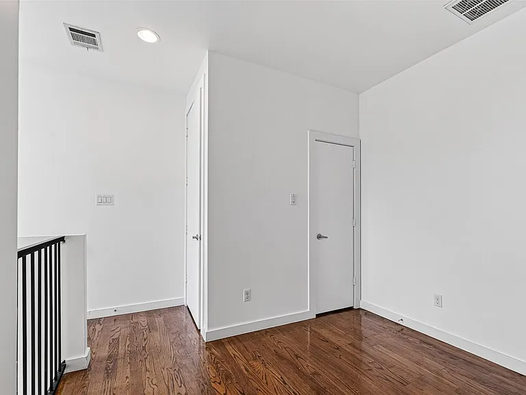 1409 Laird St #B — Photo 21