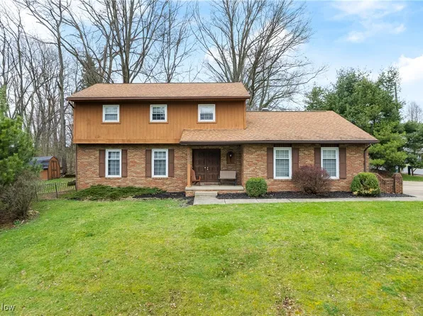 4582 Louise Dr NW, Canton, OH 44718