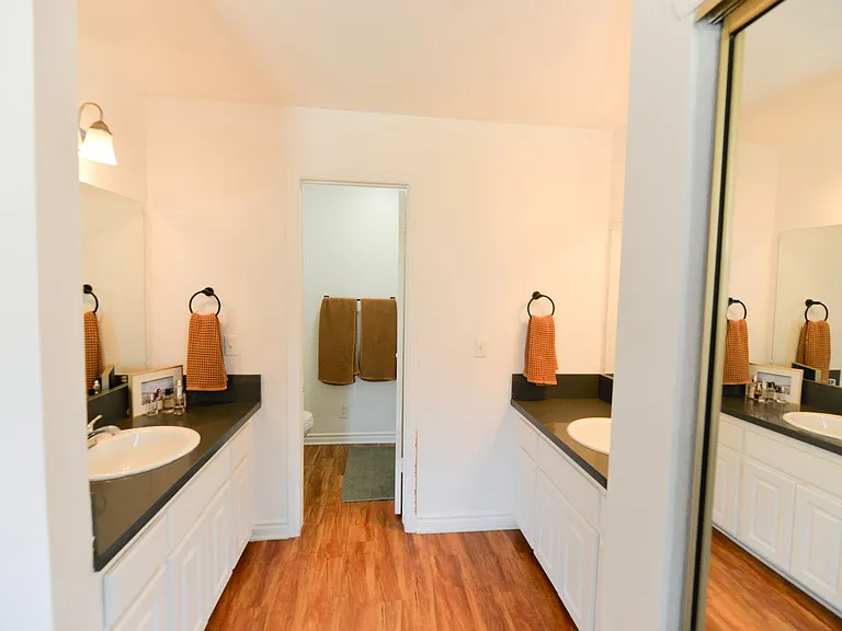 2627 S. El Camino Real — Photo 11