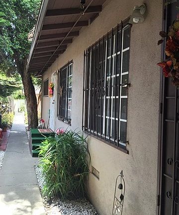 4th image of 829 Myrtle Ave