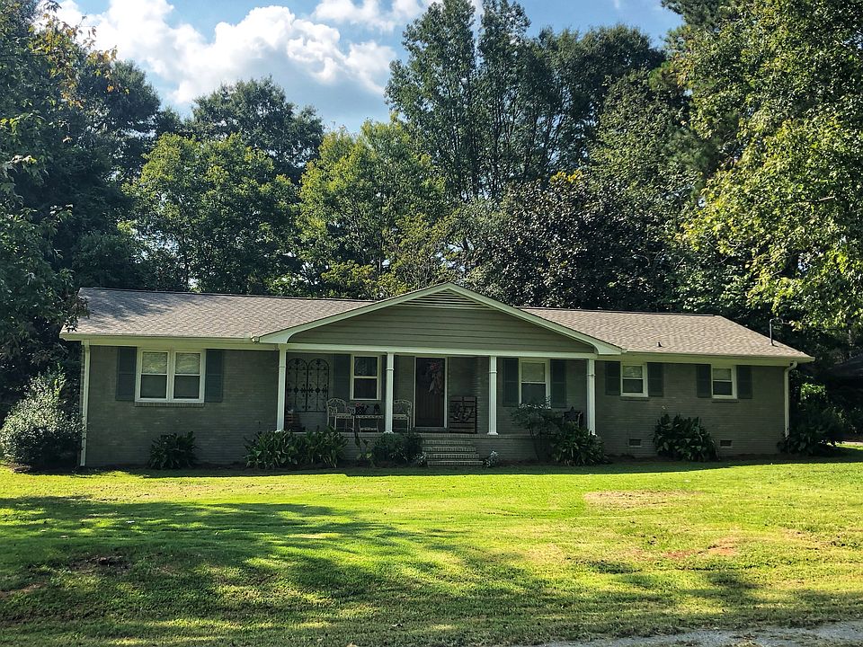1st image of 155 Fairlawn Dr