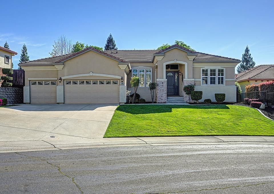1st image of 1665 Gallinger Ct