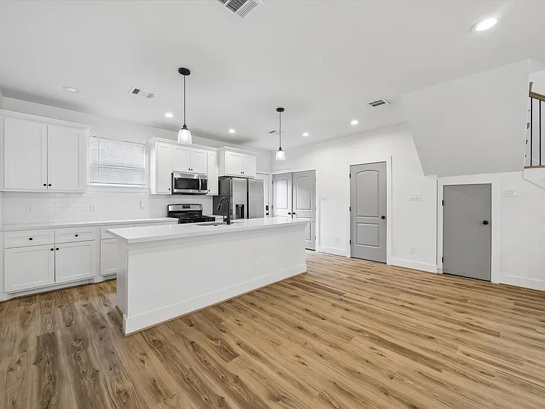 2749 Redrock St #B — Photo 9