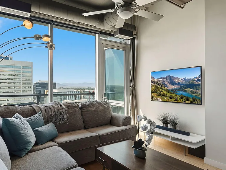 1 E Lexington Ave #1101 — Photo 11