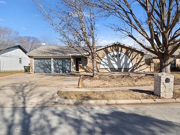 2nd image of 807 Salem Dr
