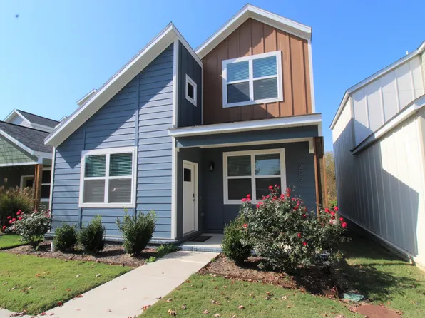 2039 S Florida Way, Fayetteville, AR 72701