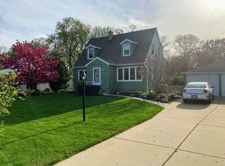 1350 Webster Ave, Brookfield, WI 53005