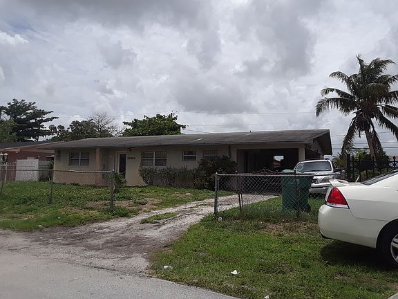 3rd image of 17400 NW 37th Ct