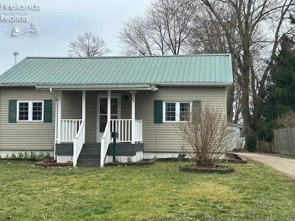 39 Market St, Greenwich, OH 44837