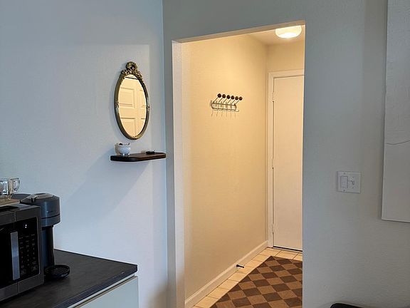 4th image of 208 5th St NW