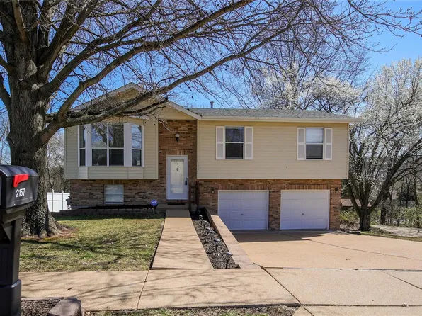 2157 Blossom Ln, Arnold, MO 63010