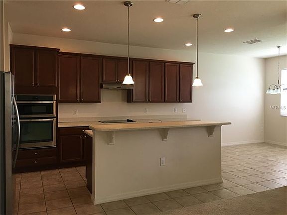 2nd image of 11835 Thatcher Ave