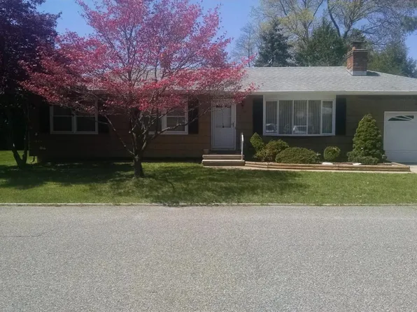 1120 Windward Ave, Beachwood, NJ 08722