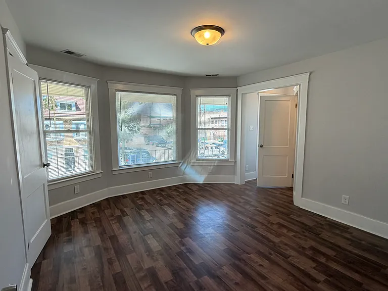 2748 Florian St — Photo 16