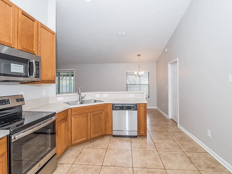 14031 Ridgewick Dr — Photo 7