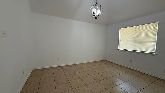 4909 Brianhill Dr — Photo 12