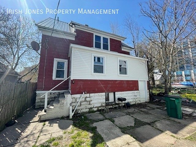1st image of 52 Birch Pl