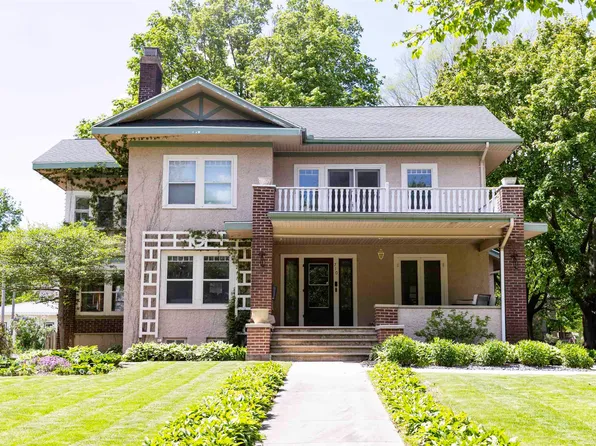 710 N Elm St, Cresco, IA 52136