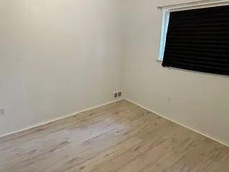 Bedroom_1.4