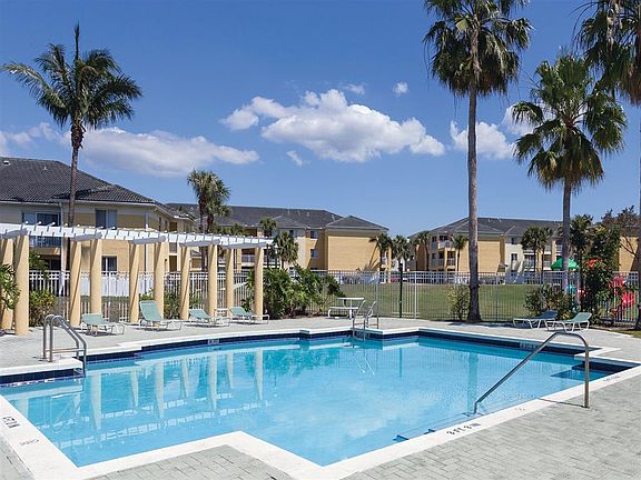 4th image of 13901 SW 122nd Ave #3-103