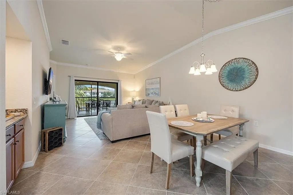 2 bed, 2.0 bath, 1661 sqft, $7,500 — Photo 4