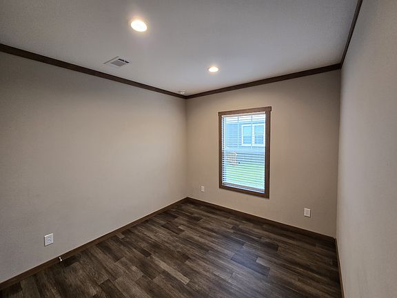 5th image of 600 Mill Run Ave #198