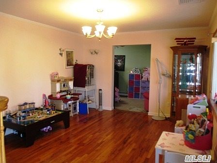 3rd image of 156 Cottage Blvd