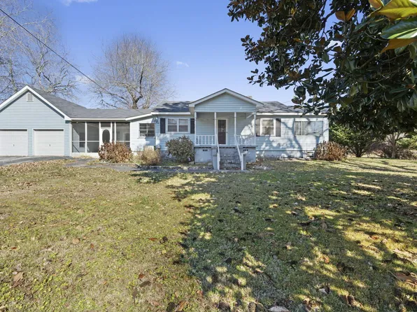 11119 London Ln, Apison, TN 37302