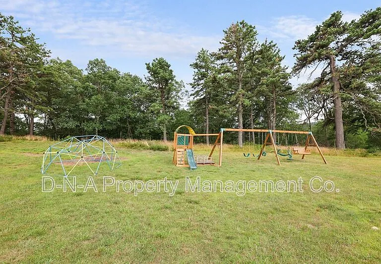 133 Montanesca Rd — Photo 12