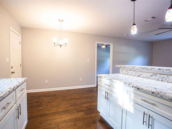 5th image of 3516 Lakewood Dr N