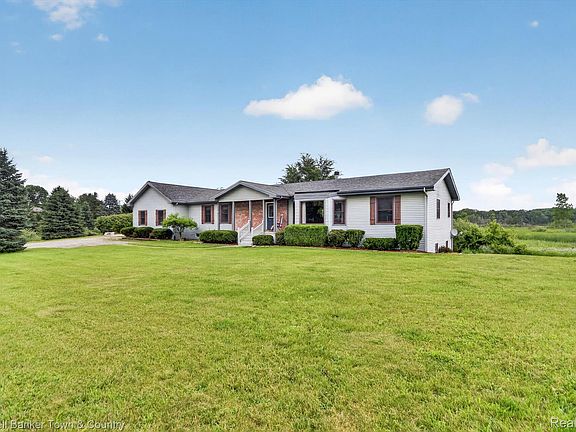 2nd image of 8175 Farley Rd