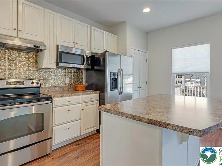 10 White Rose Ln — Photo 20