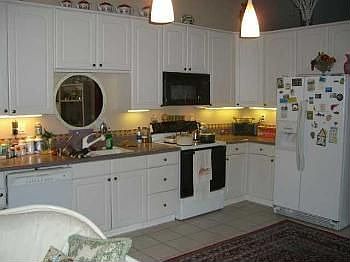 3rd image of 17957 Almendro Ln