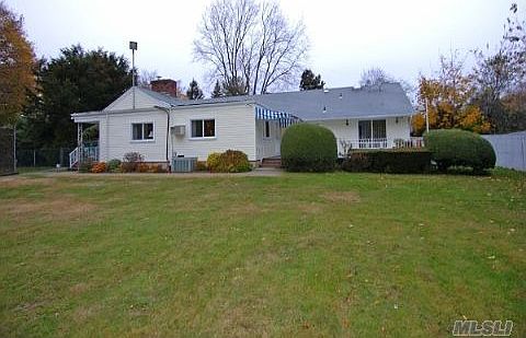 4th image of 6 Crescent Pl